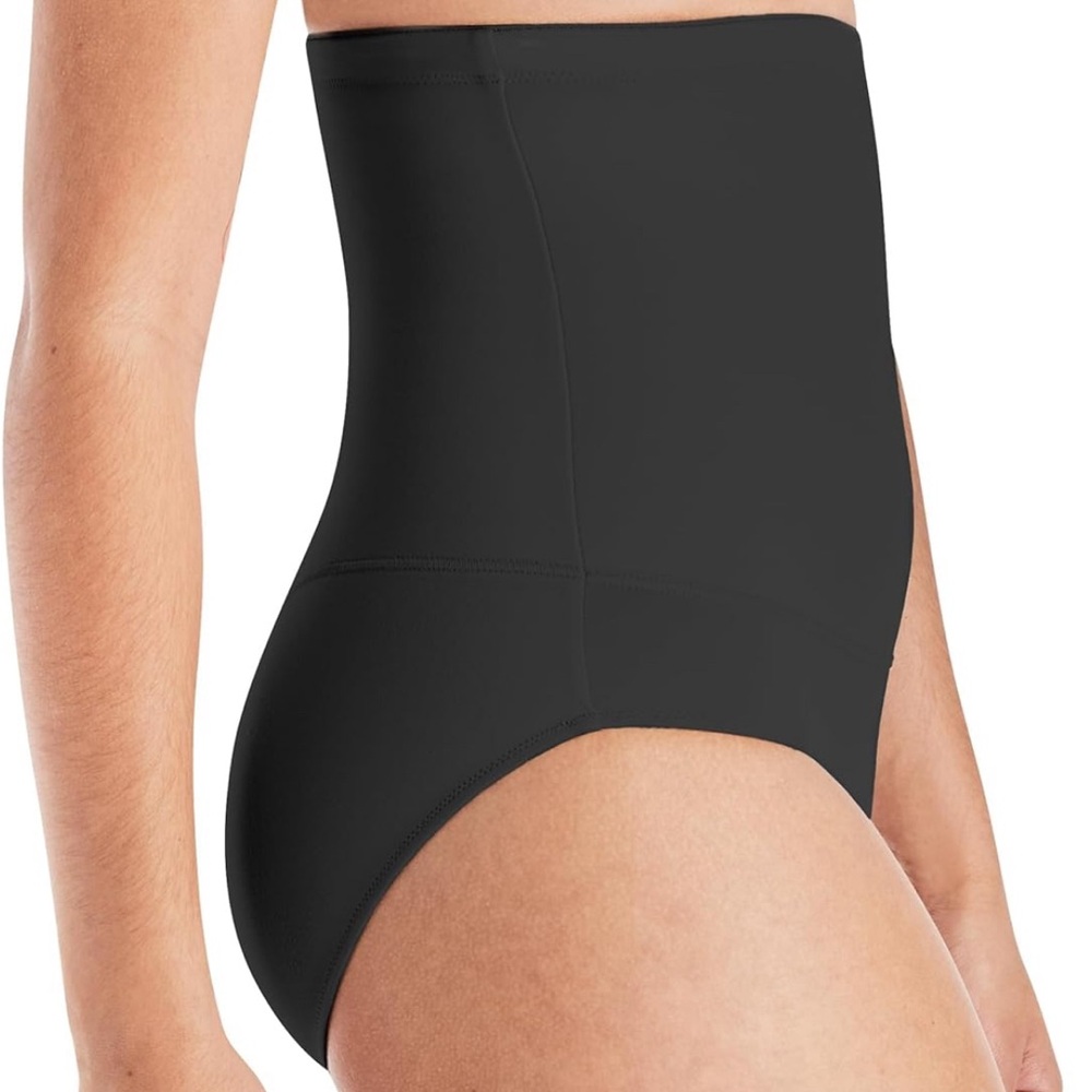 Maidenform (Medium) Women’s Shaping Brief